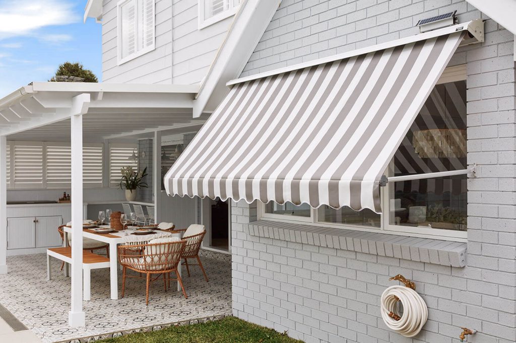 System 2000 Pivot Awnings